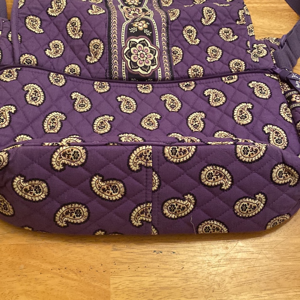 Vera Bradley messenger bag purple paisley design very nice lots of pockets nice - Picture 9 of 16